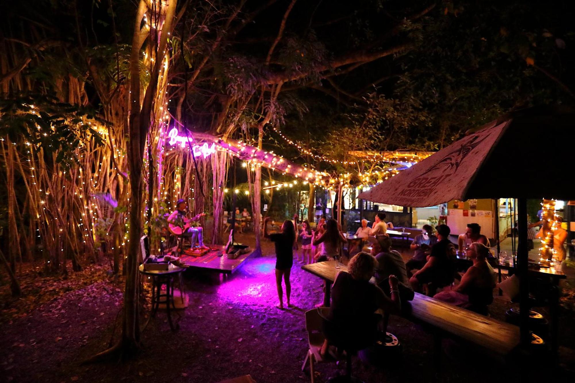 ホテル Banyan Tree Batchelor エクステリア 写真